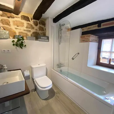 Casa Parejas - La Casa De Quintanilla 1 *
