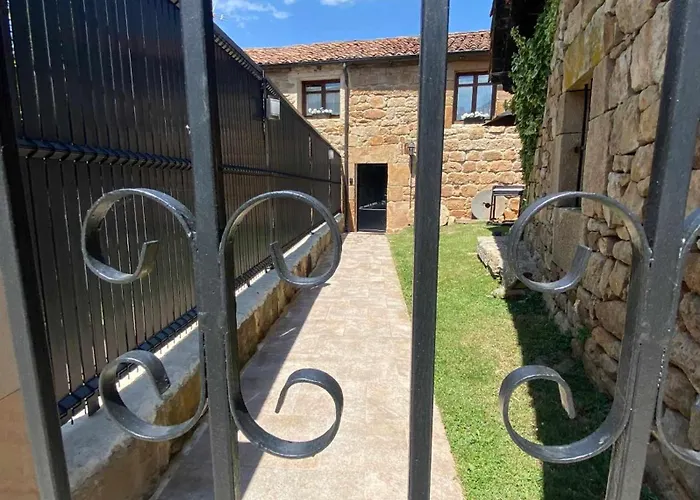 Casa Parejas - La Casa De Quintanilla 1 Country house *